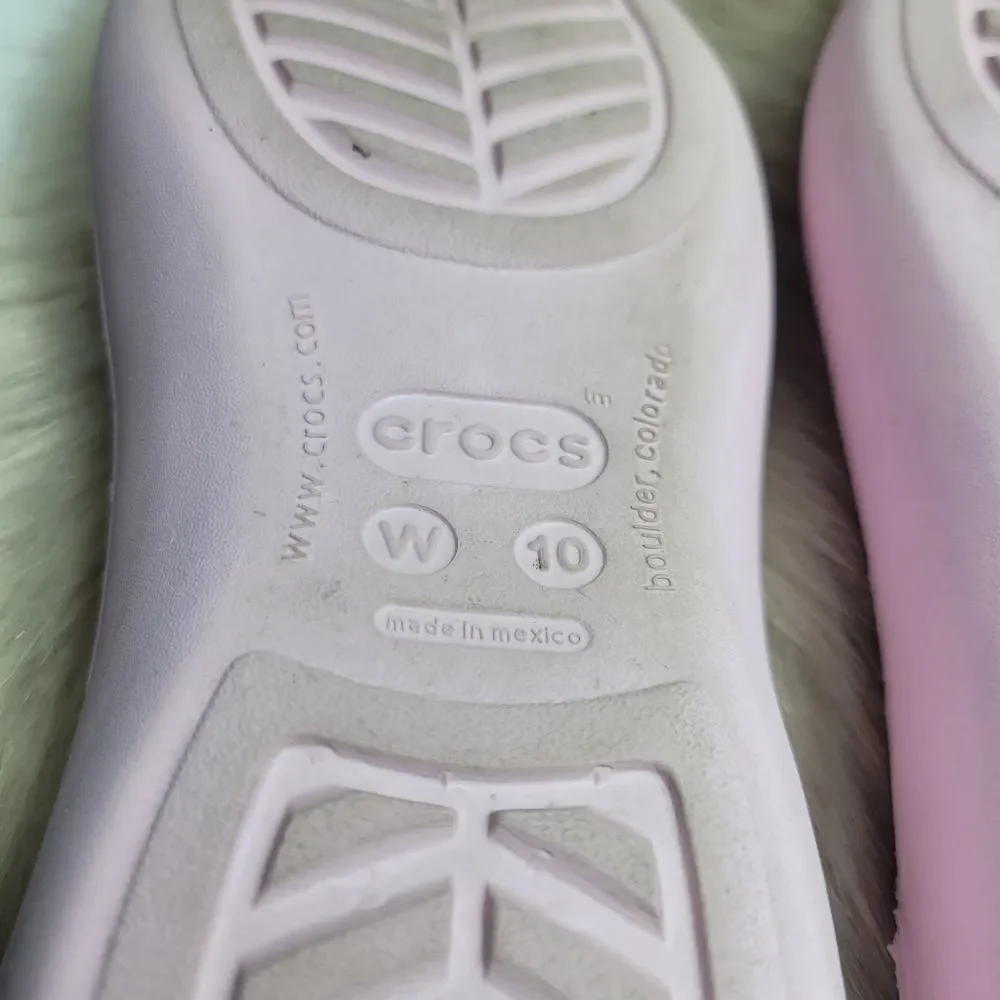 CROCS women eve